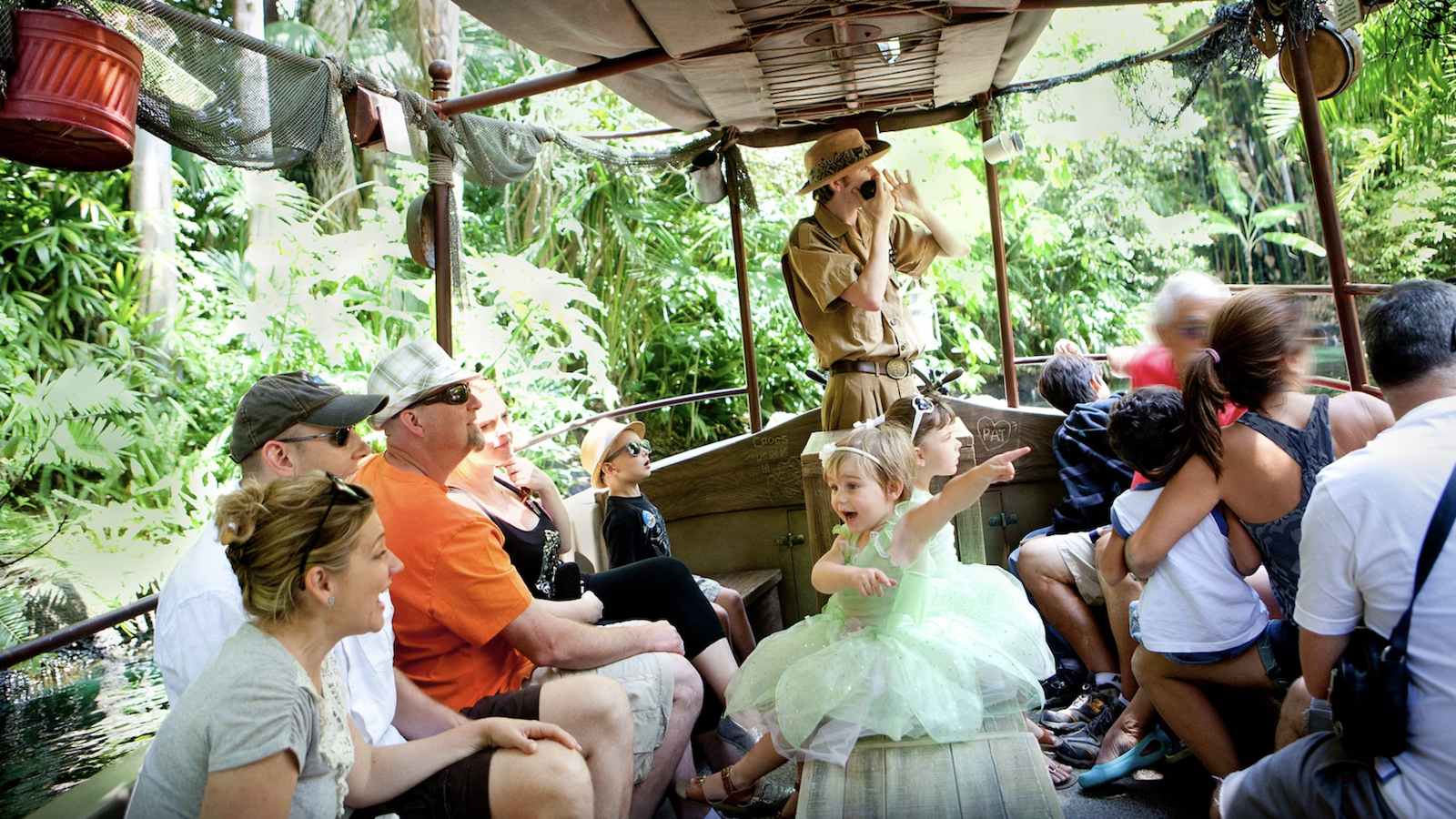 is disney jungle cruise on a track